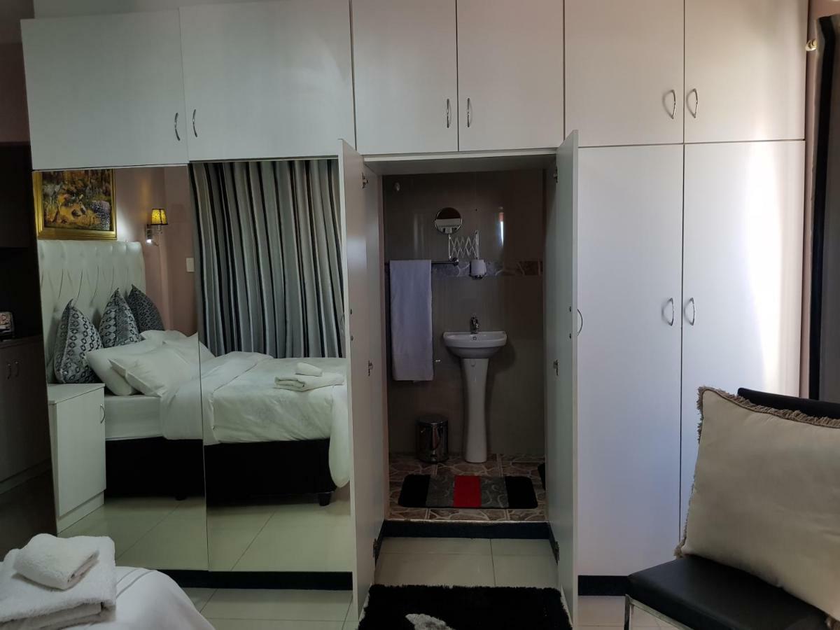 Rjs Guesthouse Durban Zewnętrze zdjęcie